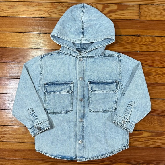 Zara Other - ZARA Light Washed Snap Denim Distressed Hooded Jacket SZ 3-4